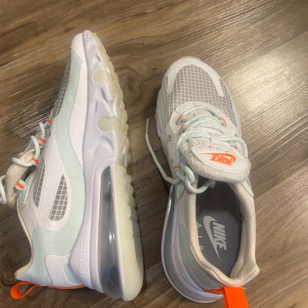 Nike Air React - image 4